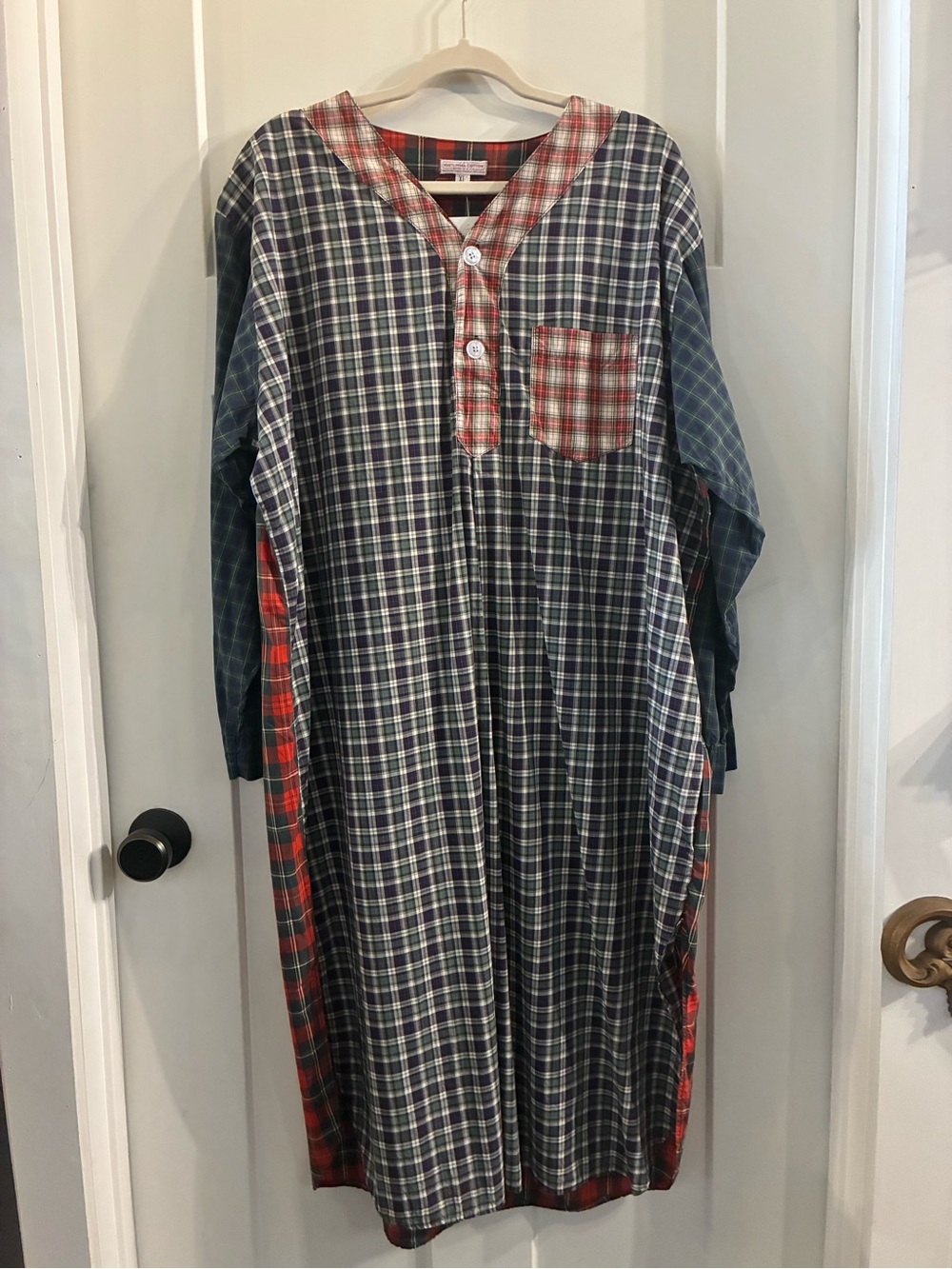 Plaid Long-Sleeve Women’s Nightgown - Red & Navy